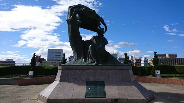アクトシティー浜松 ショパン像